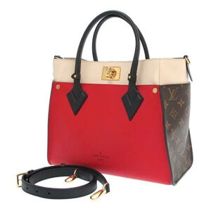 Louis Vuitton Monogram On My Side